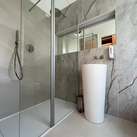 Empatia Centro Πανσιόν